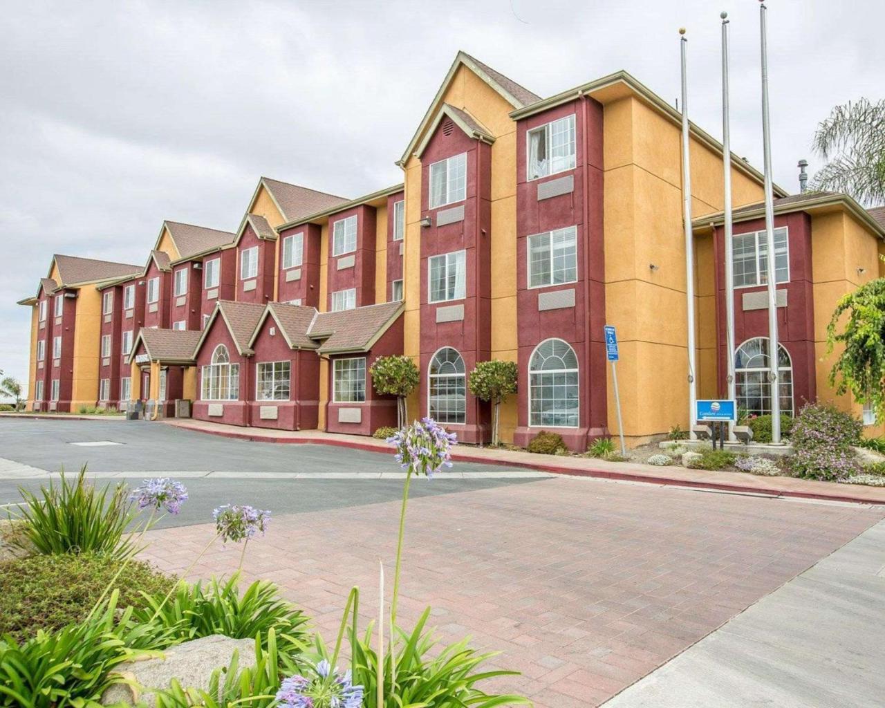 Comfort Inn & Suites Салинас Экстерьер фото