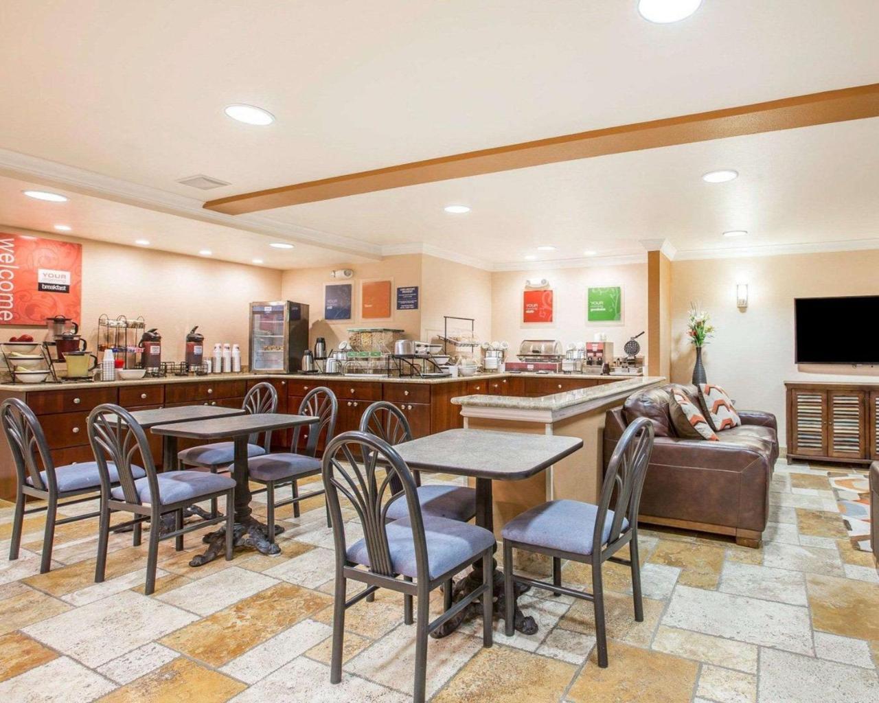 Comfort Inn & Suites Салинас Экстерьер фото