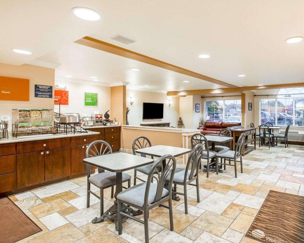 Comfort Inn & Suites Салинас Экстерьер фото